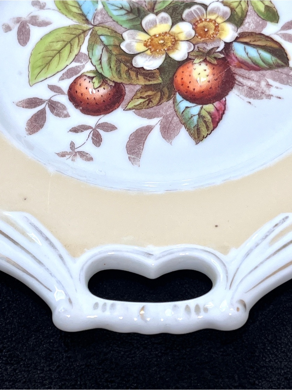 Antique 1890-1915 Double Handled Cake Plate Strawberry Motif Yellow Border - Picture 3 of 3